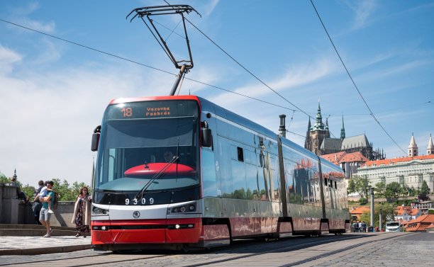 DPP nakoupí od Škody Transportation až 200 tramvají za 16,6 miliardy Kč
